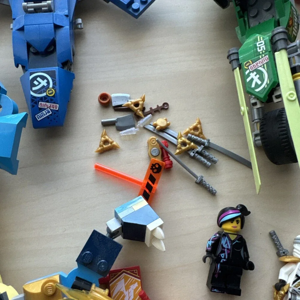 LEGO NINJAGO Lot Bundle – Vehicles, Spinners, Minifigures & Weapons – Mixed Lot